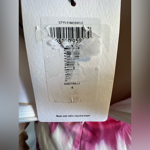 AMUR Ariadne Off Shoulder Romper - Picture 8 of 9